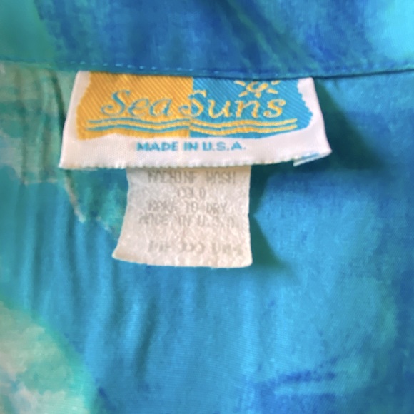 Sea Suns Short Waist Blouse with Tie Bottom - Picture 6 of 7